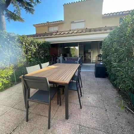 Maisonnette Cosy Piscine Parking Apartman