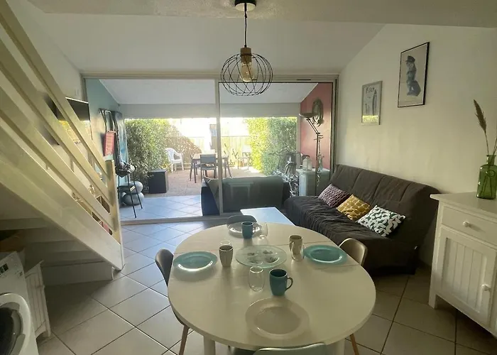 Maisonnette Cosy Piscine Parking
